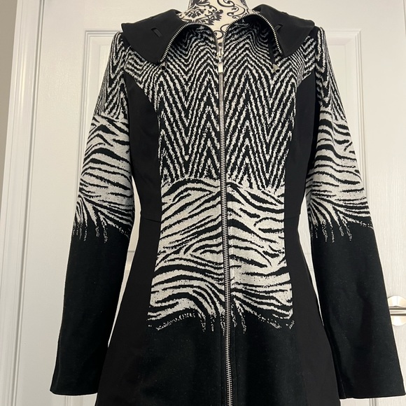 Frank Lyman. For Melanie Lyne. NWT. Zip up zebra print midi dress/ blazer. SZ 8. - Picture 7 of 14
